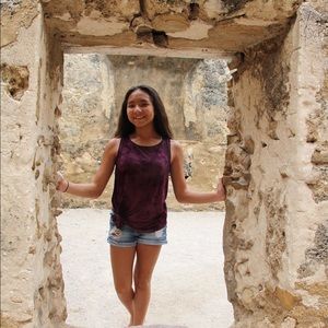 Meet your Posher, Bea